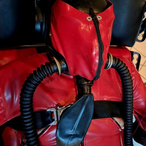 Latex Ästhetik - Foto 7 von 22